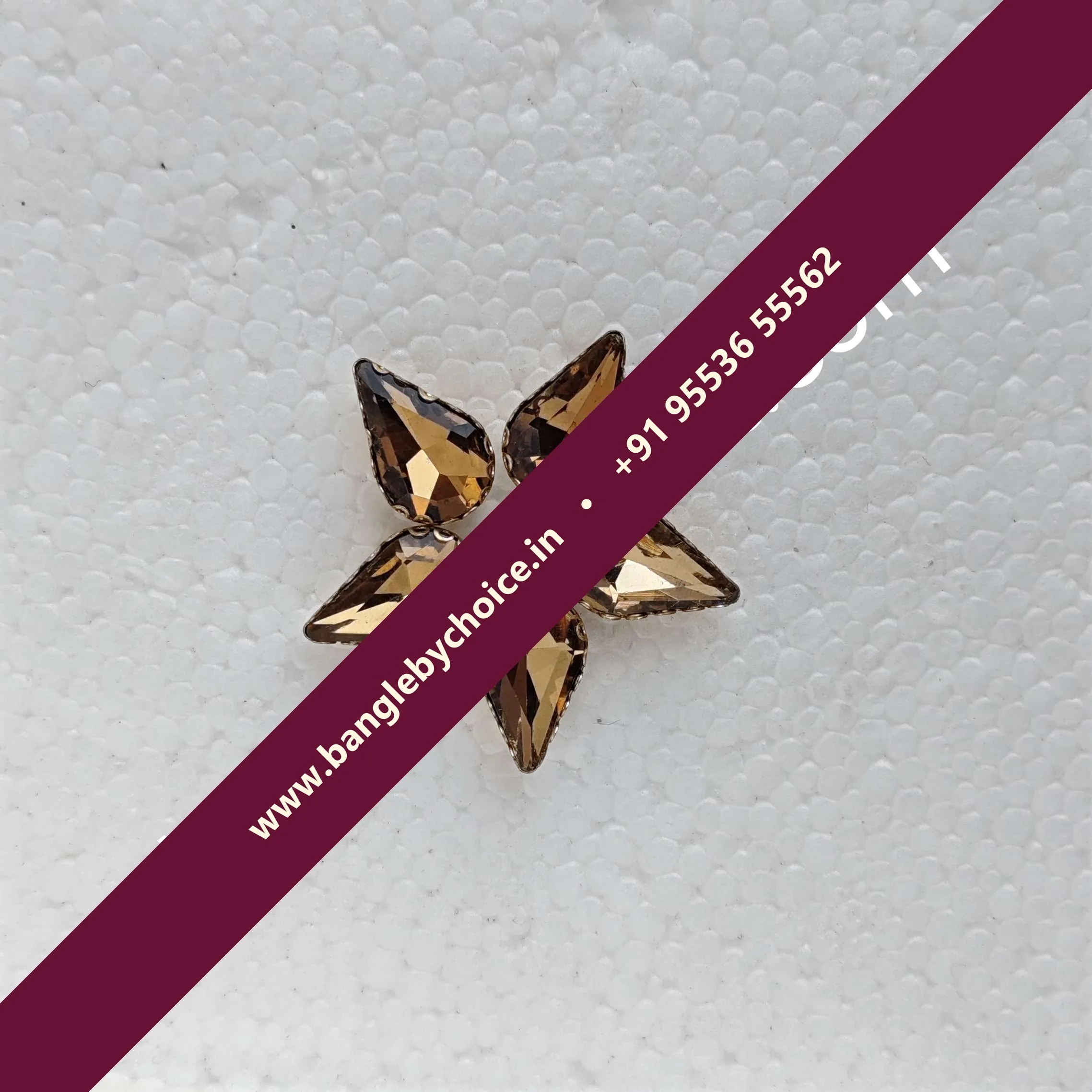 10*8 Size Drop Shape Gold Colour Clipstones
